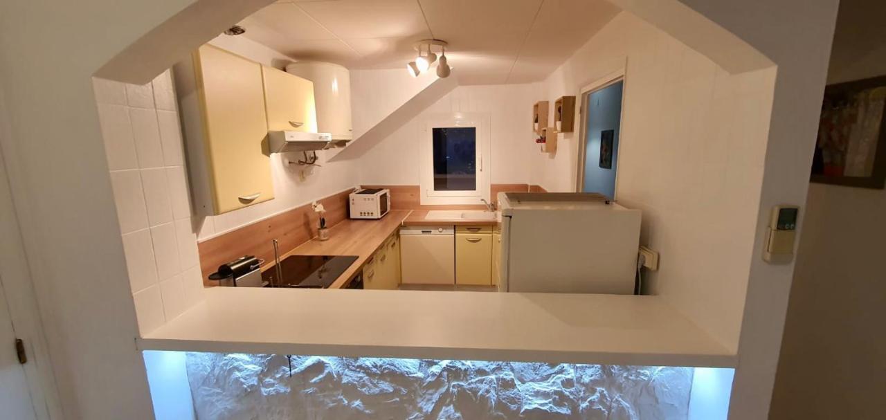 Apt Port Rhodes C, 2 Chbres, 2 Terrasses, Vue Sur Canal Principal De La Marina Et Sur Les Pyrenees Apartment เอมปูเรียบราบา ภายนอก รูปภาพ